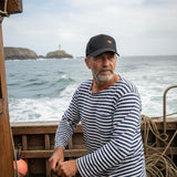 CASQUETTE BLEU MARINE REQUIN BRODE ORANGE